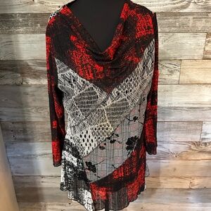 Women's Red and Black Tunic Top